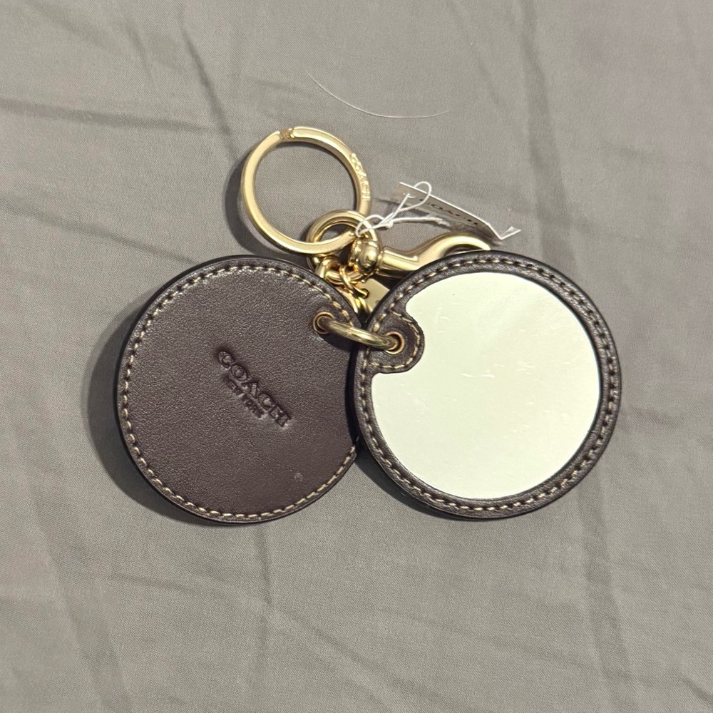 Coach- NWT charm/key chain - Picture 3 of 3